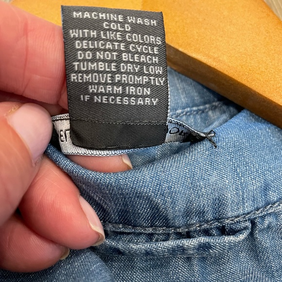 Denim Jean Utility Jacket - size M - Picture 10 of 14